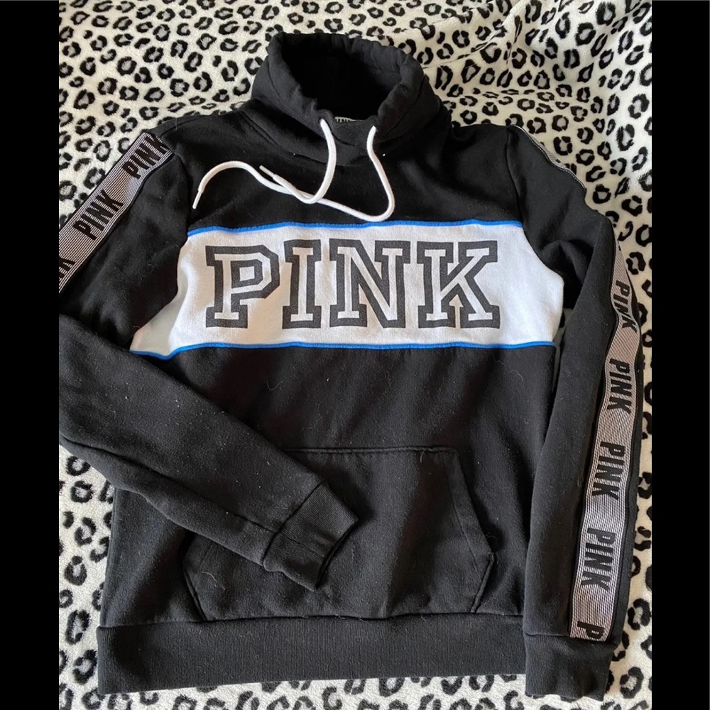 VS PINK bucket neck logo sweatshirt